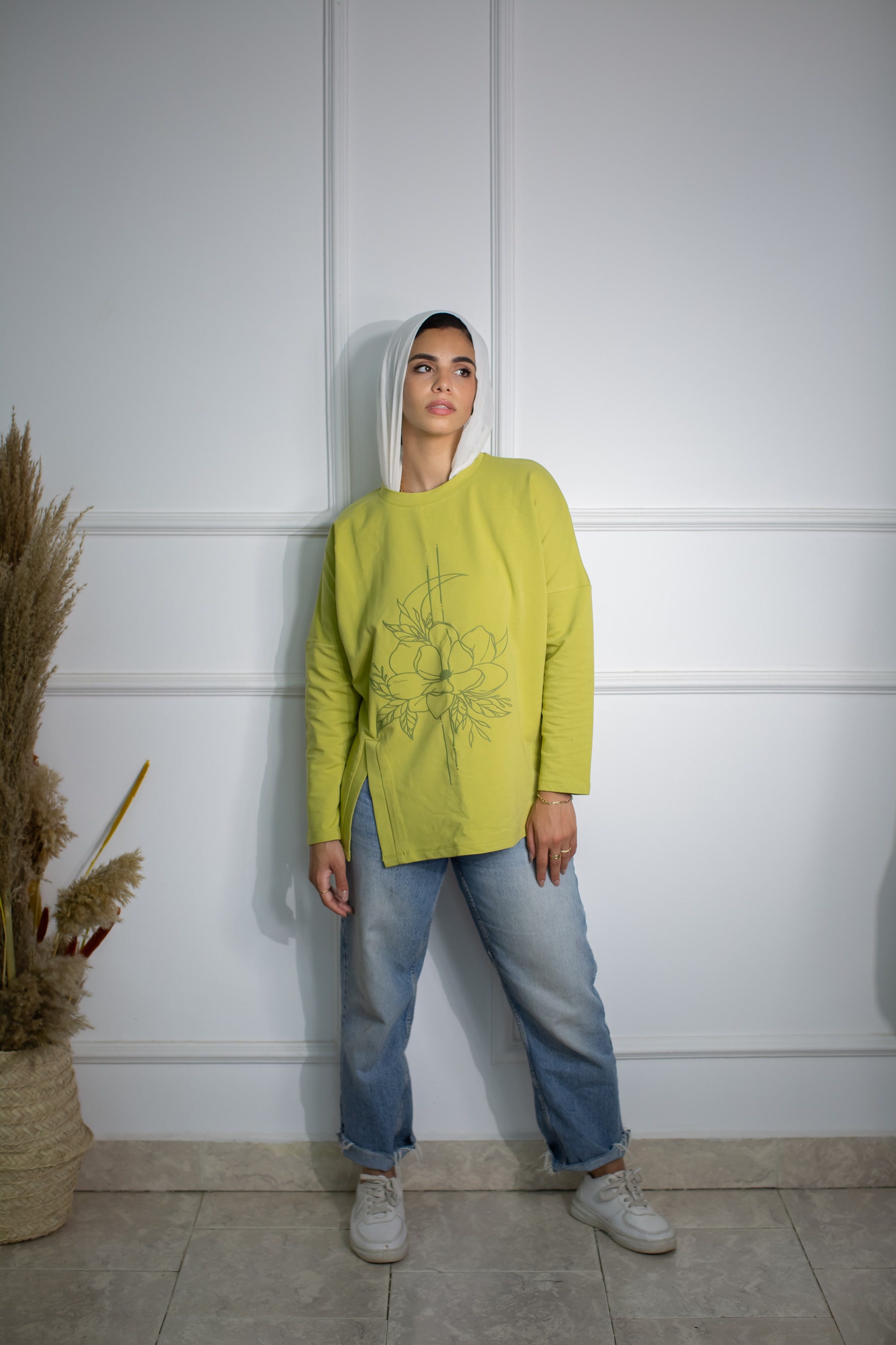 Green wild flower sweatshirt