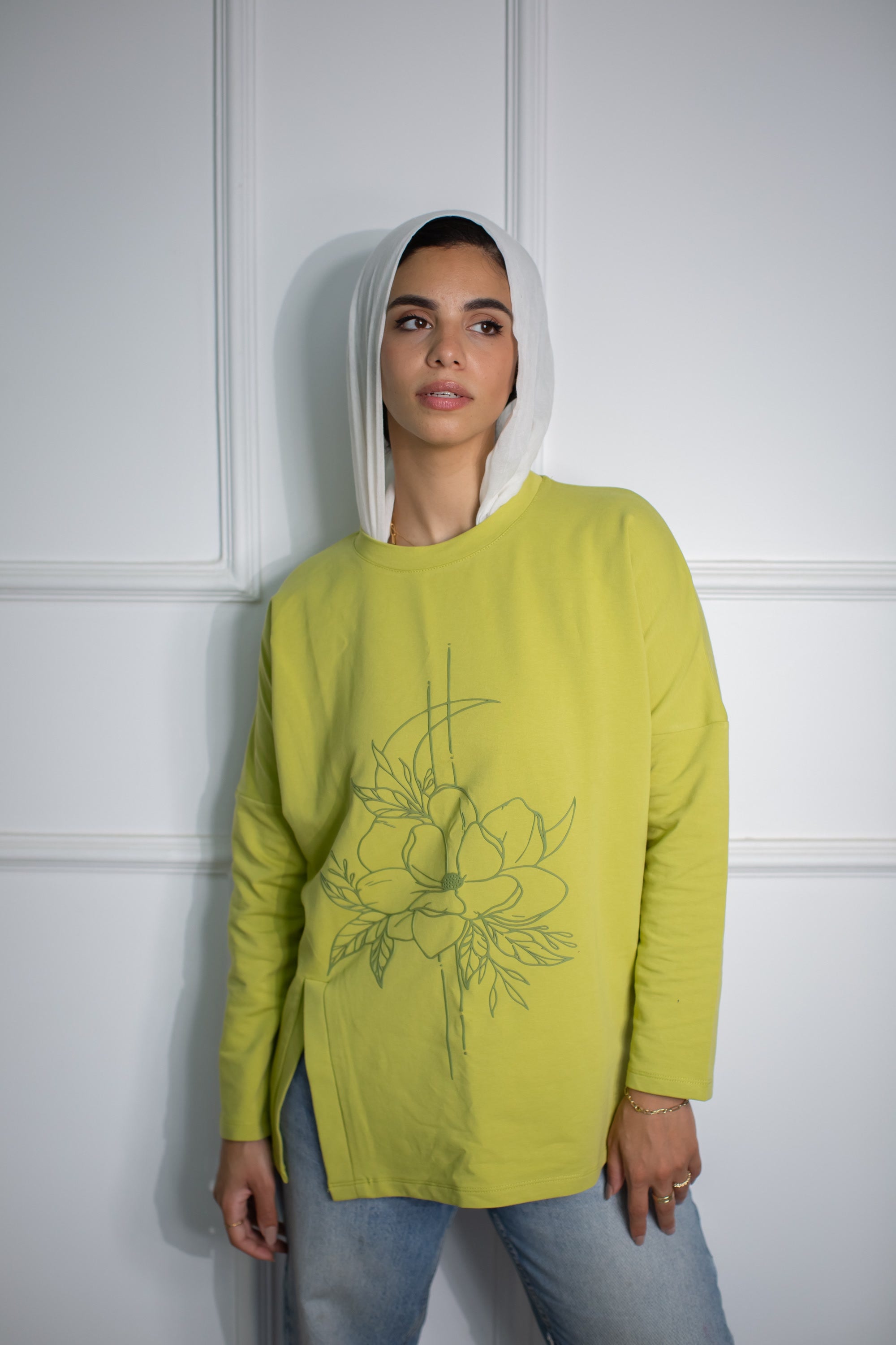 Green wild flower sweatshirt