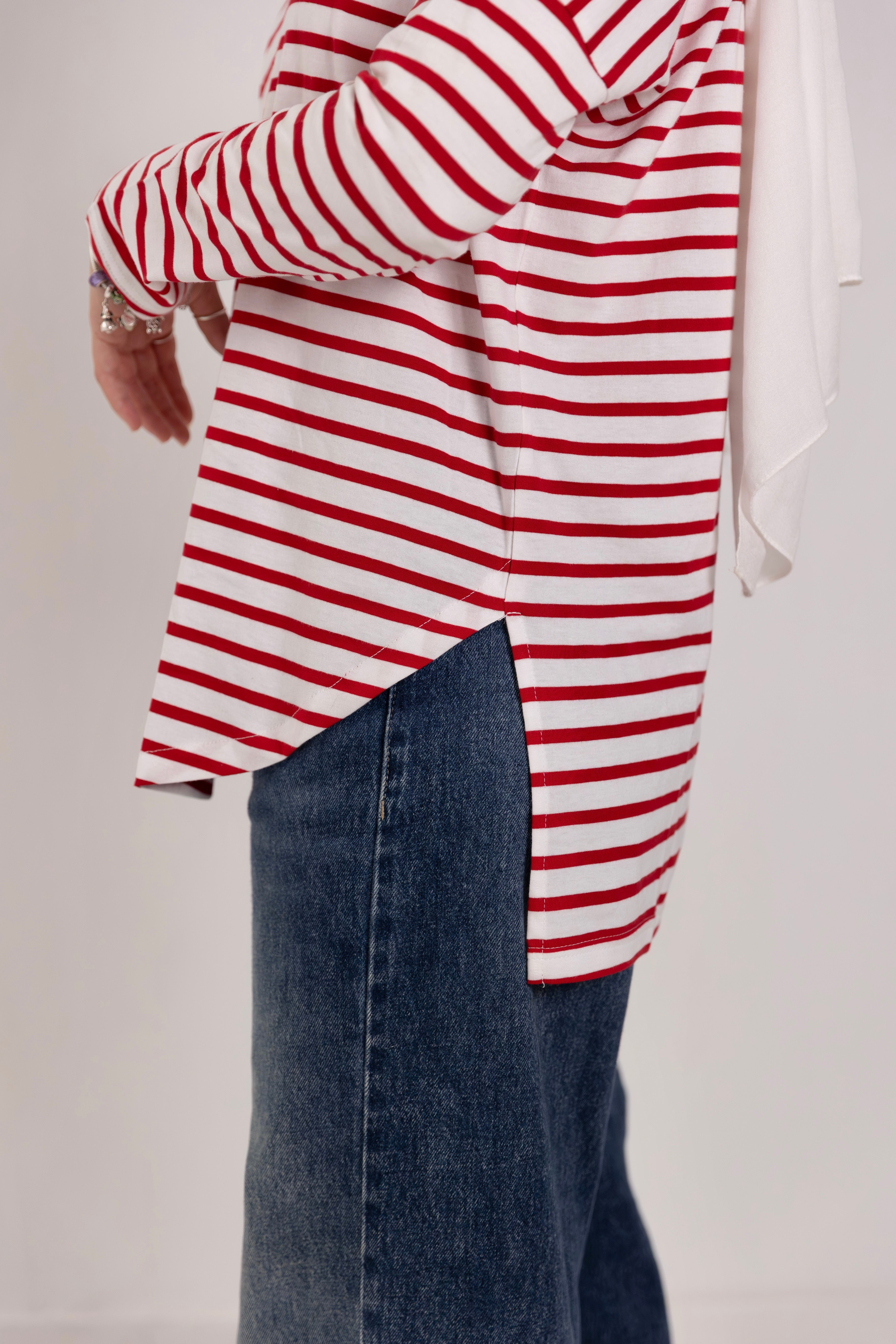 Curved Striped T-shirts_ Red