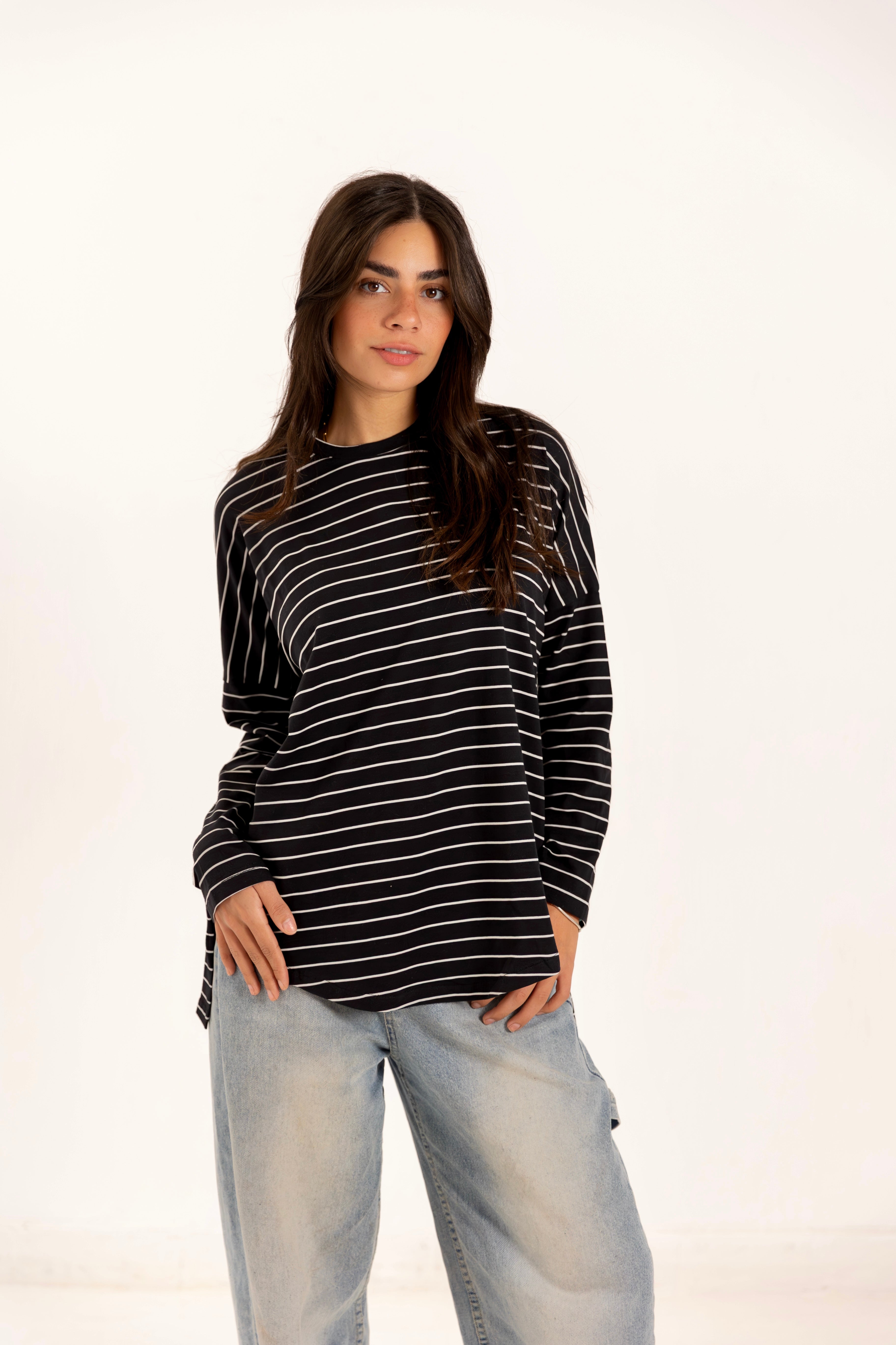 Curved Striped T-shirts _ Black