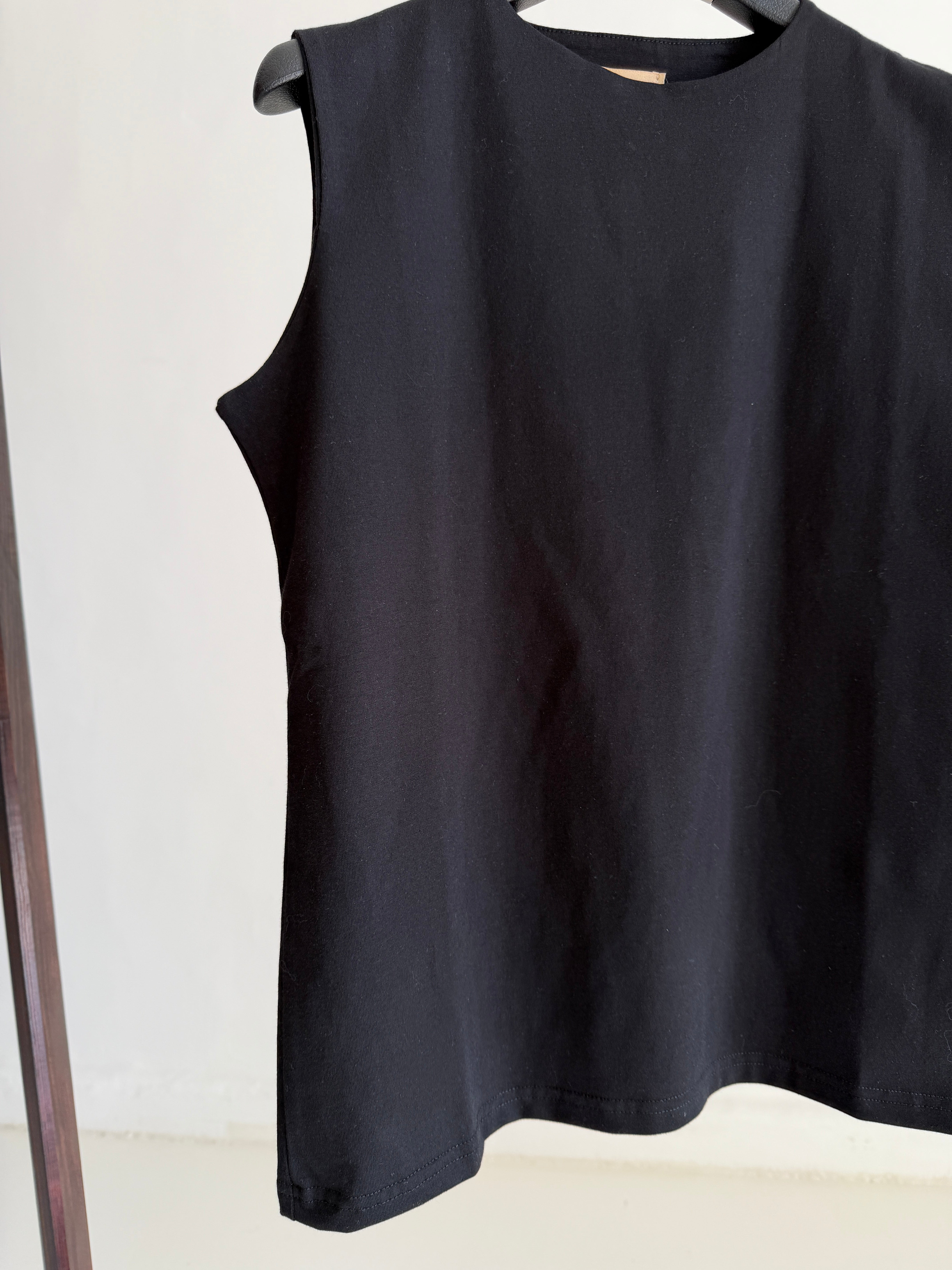 Plain Basic Top- Black