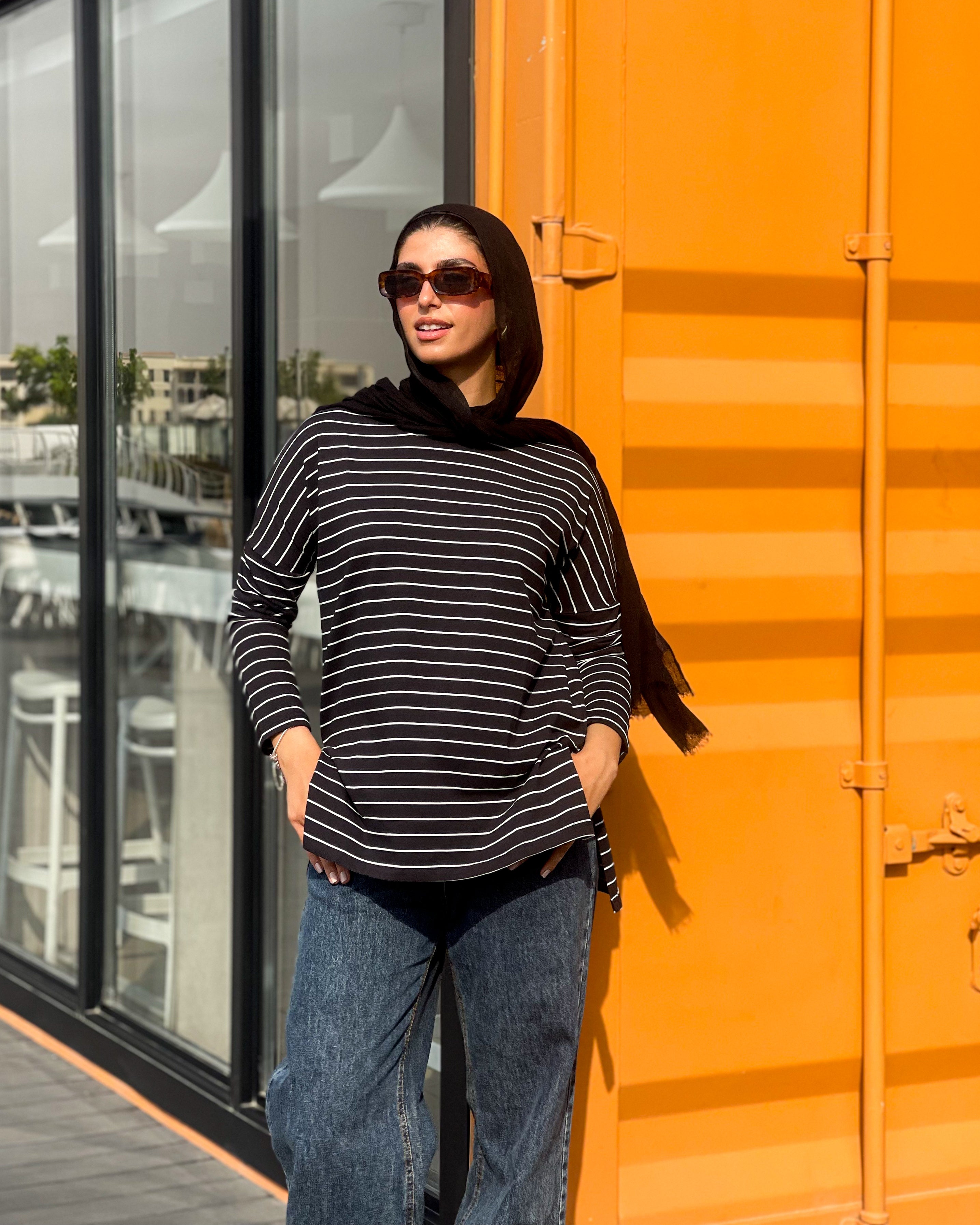 Striped Drop Shoulder T-shirt_ Black