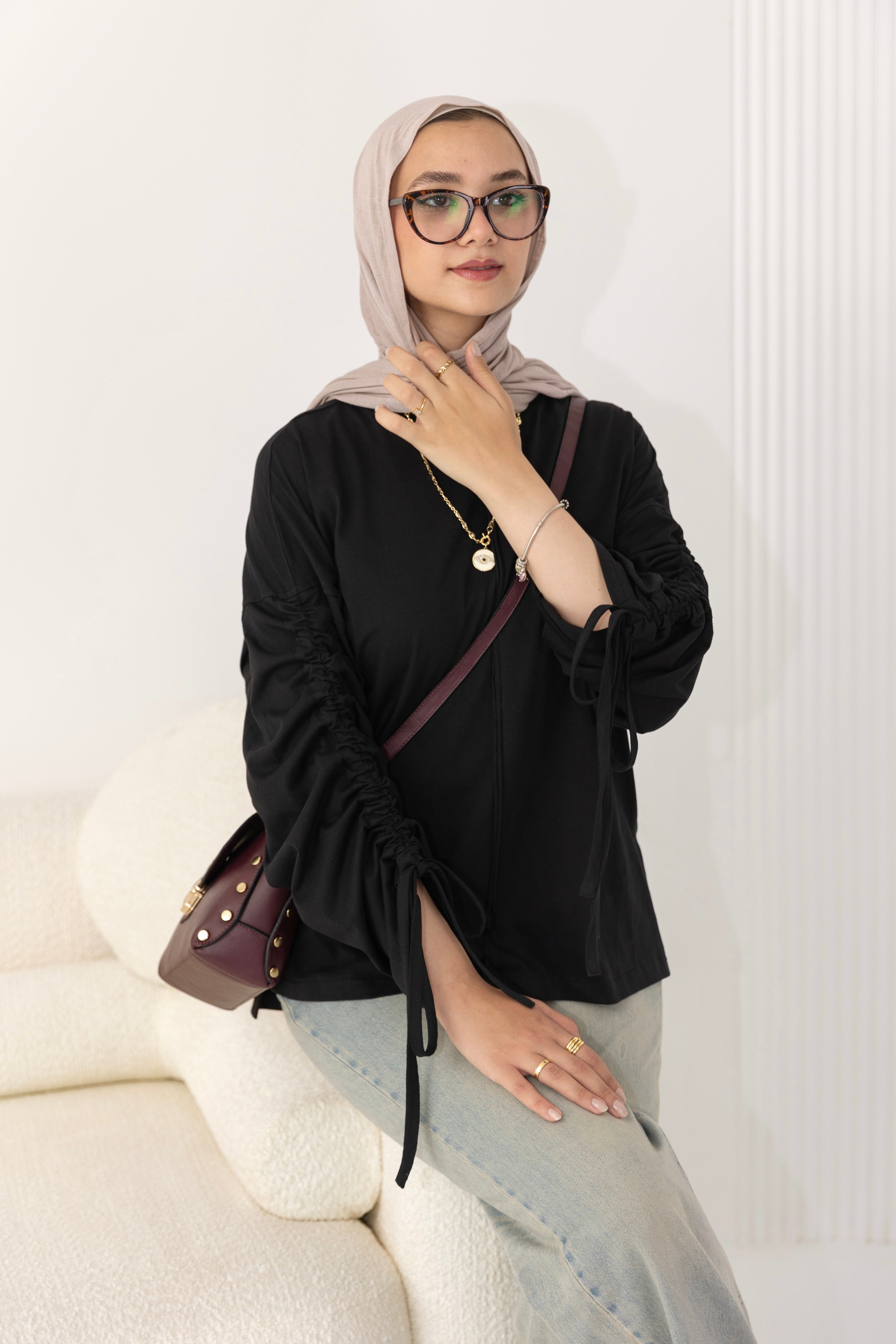 Graceful Ruffle T-shirt black