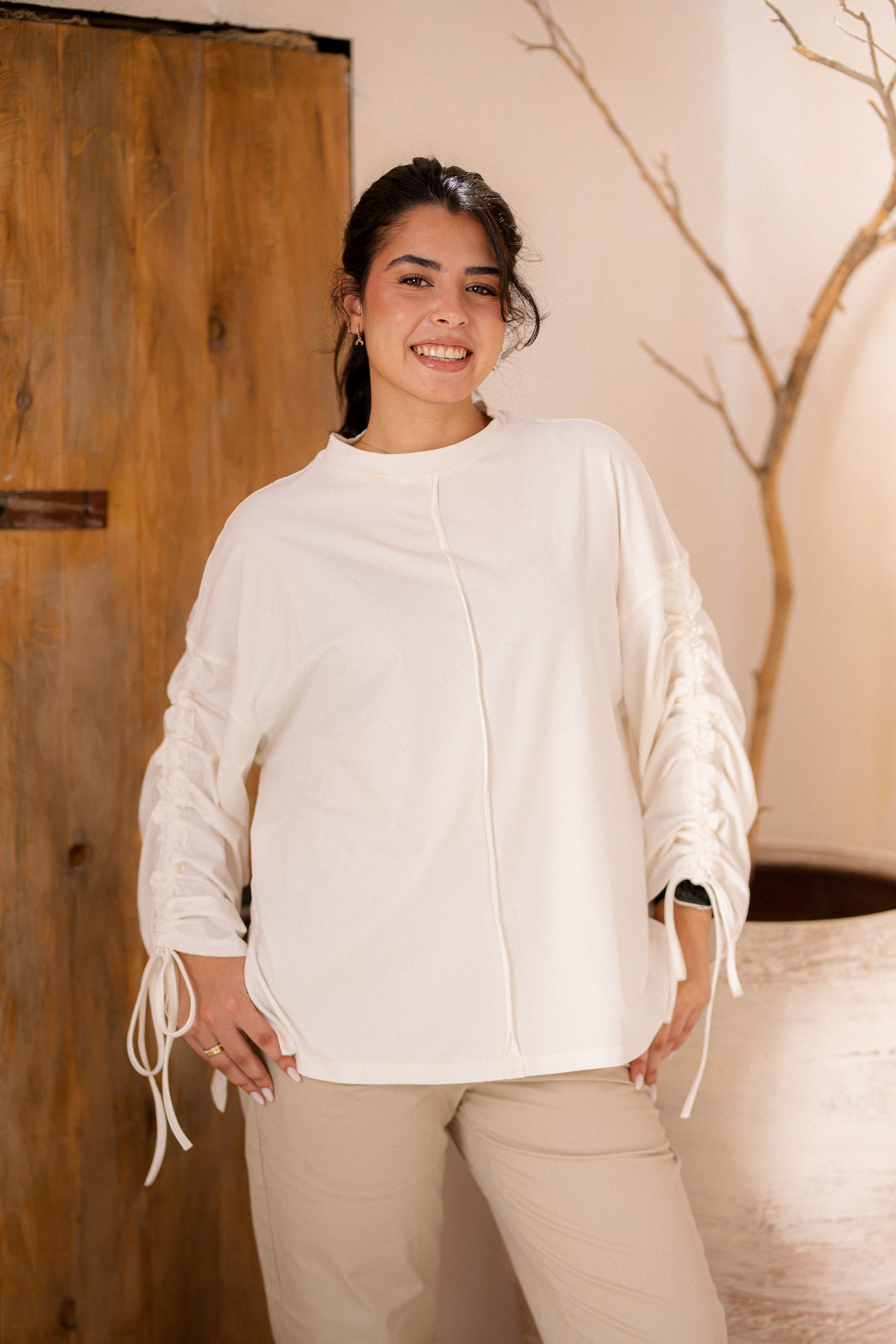 Graceful Ruffle T-shirt- off white