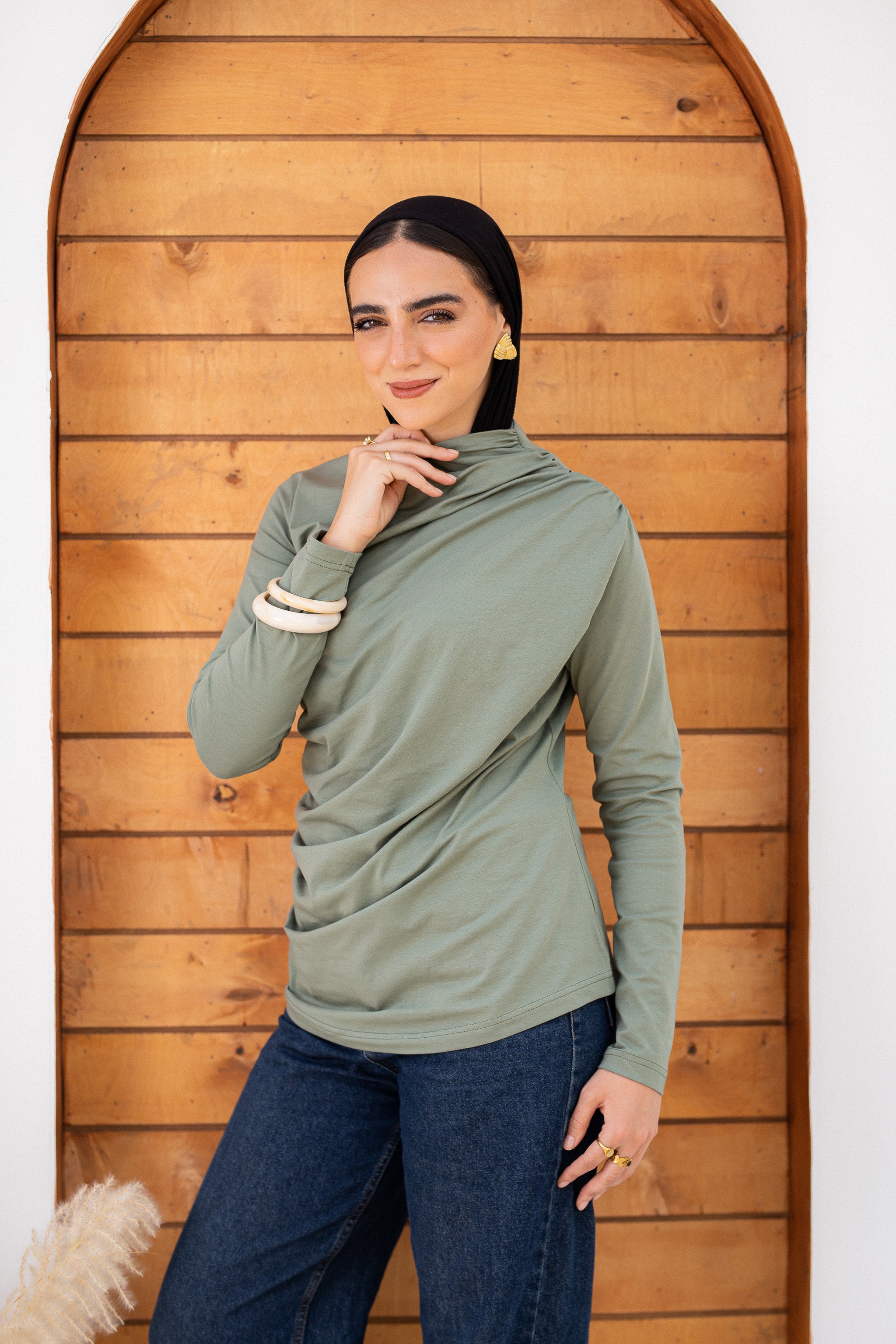 draping tee-saga green