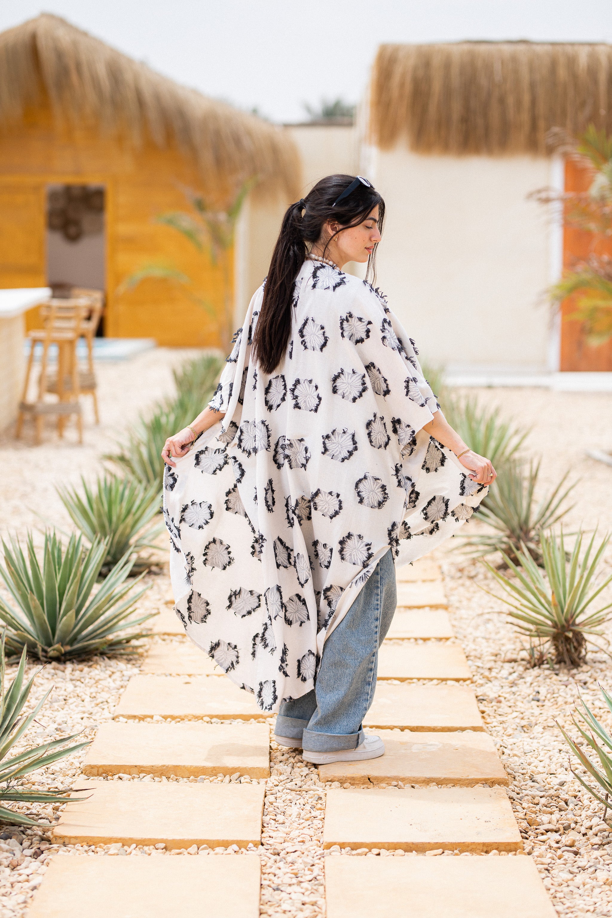 Noir Flow Kimono