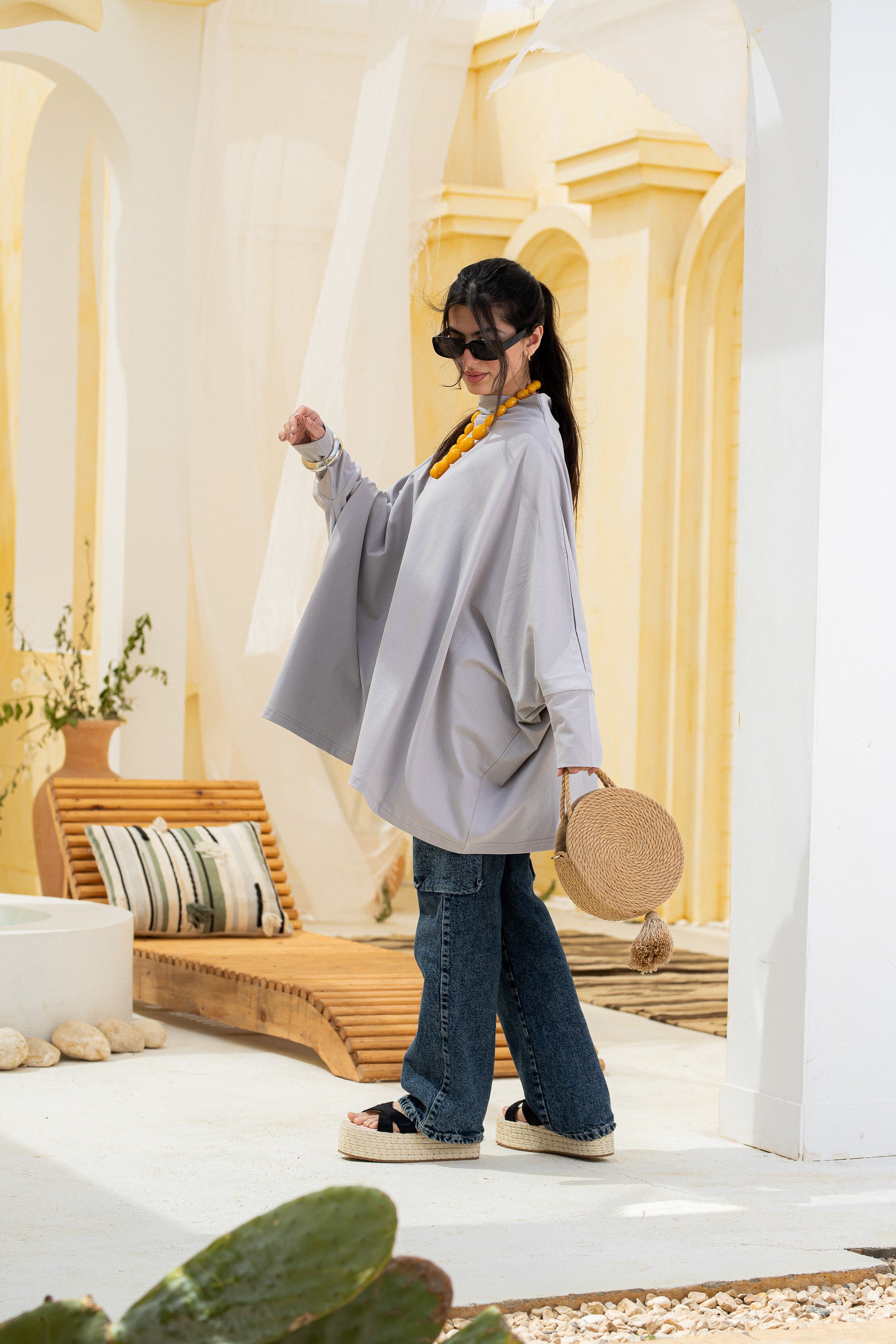 Timeless Oversized Tee -Light gray